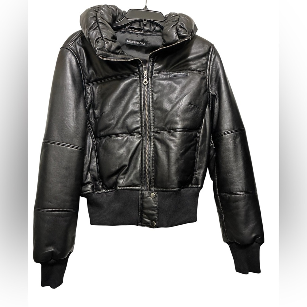 NWOT Members Only Unisex 100% Genuine Leather Bomber Puffer Coat. Black. Medium.